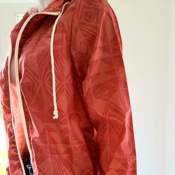 Billabong Jackets & Blazers - Billabong Geo Full Zip Hooded Windbreaker Size M